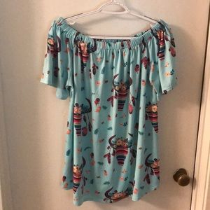 Cold shoulder Bullhead top